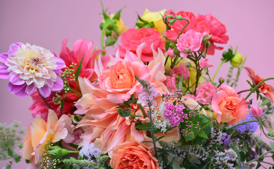 Kreative Blumenkunst, Hochzeitsfloristik mit nachhaltigen, pestizidfreien Blumen, Bremen, Foto: Susanne Kruse