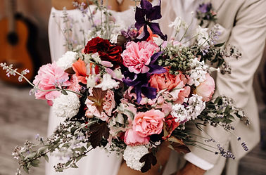 Brautstrauß Rosen, duftend, ohne Pestizide, kreativer &kunstvolle Hochzeitsfloristik, Foto: Christel Stock