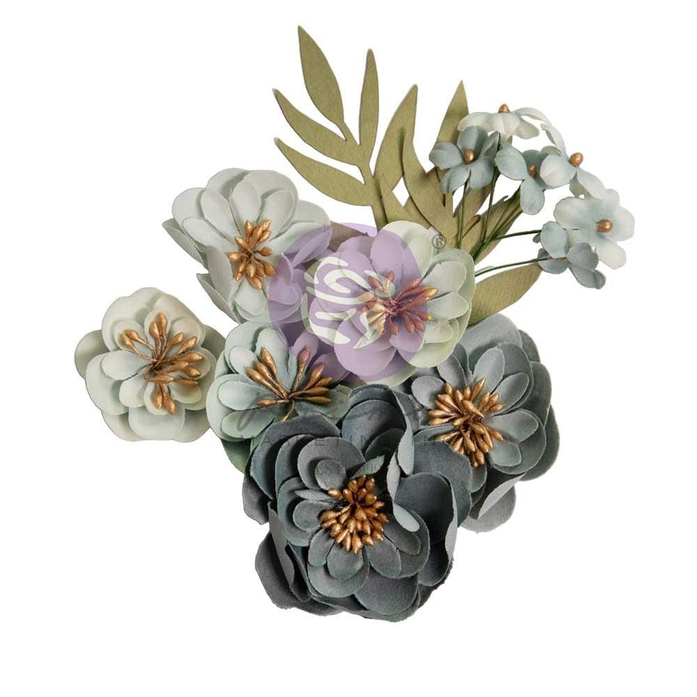 Blueberry Frosting Flowers - The Home Baker