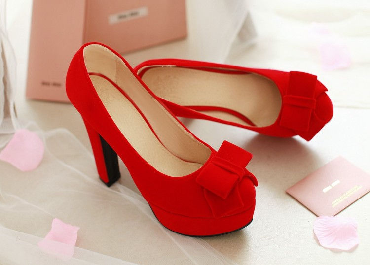 Thumbnail: Bowtie Slip On High Heel Pumps