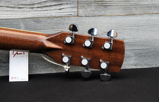 You´s J24
Guitar-Inn
