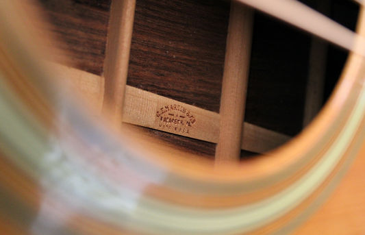 Martin D35 Bj 79
Guitar-Inn