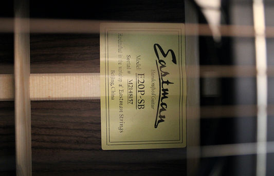 Eastman E20P-SB
Guitar-Inn
