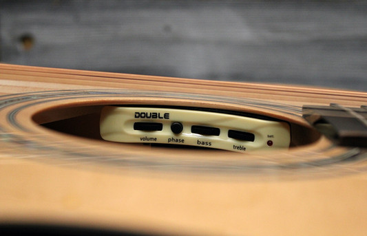 YOU´S - L140E
Guitar-Inn