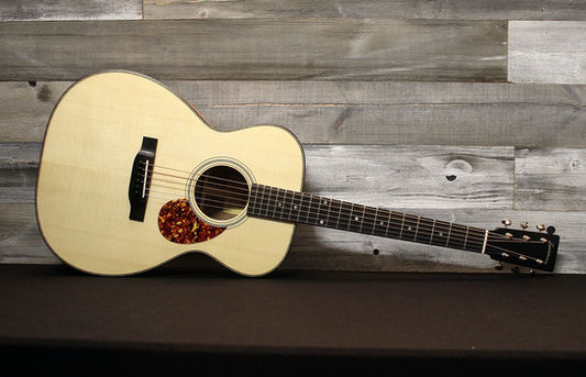 Eastman E3 OME
Guitar-Inn