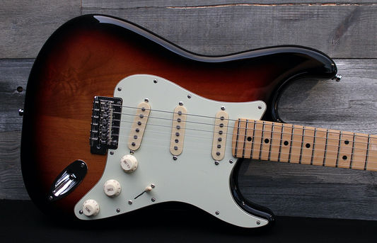 Fender Stratocaster Player 3 TSB MN
Guitar-Inn