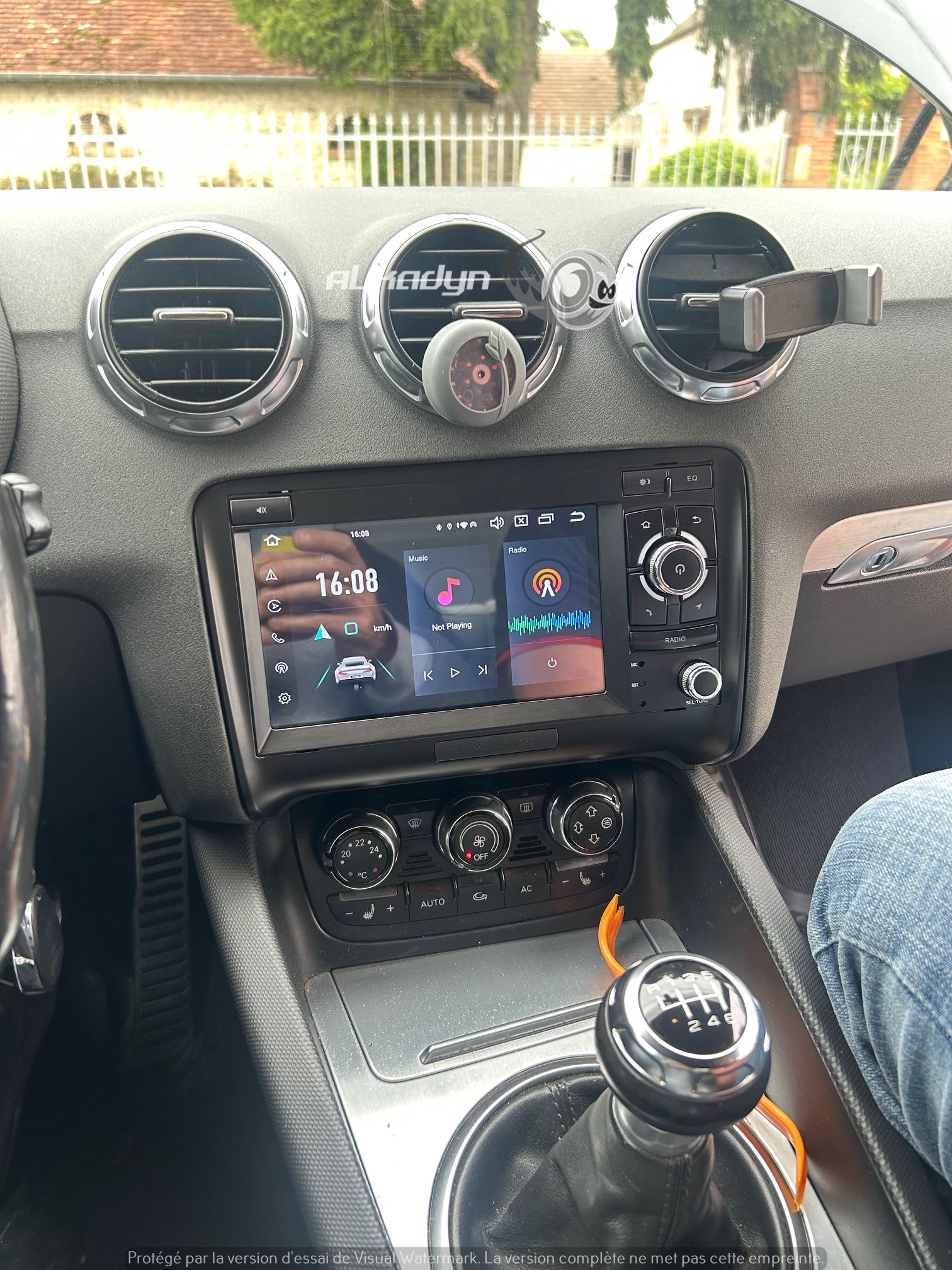 Autoradio Carplay Audi TT Android Auto bouton droite haut de gamme Alkadyn