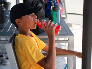 Kids and teens continue to choose sugary drinks, global study shows