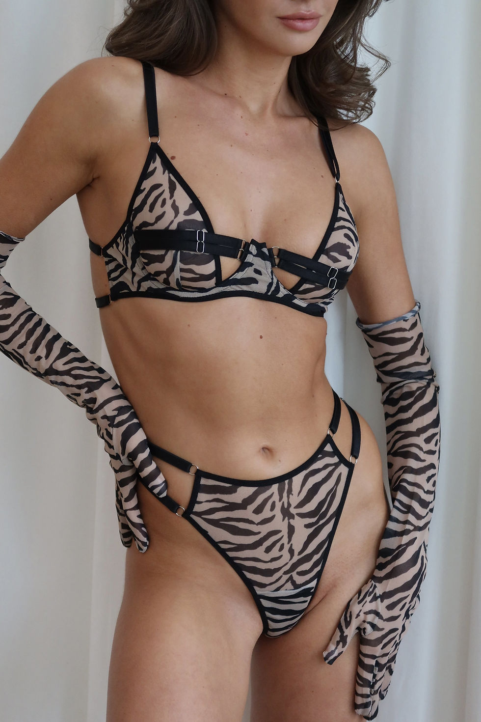 Miniatura: Komplet "Wild Beauty" biustonosz, majtki, rękawiczki