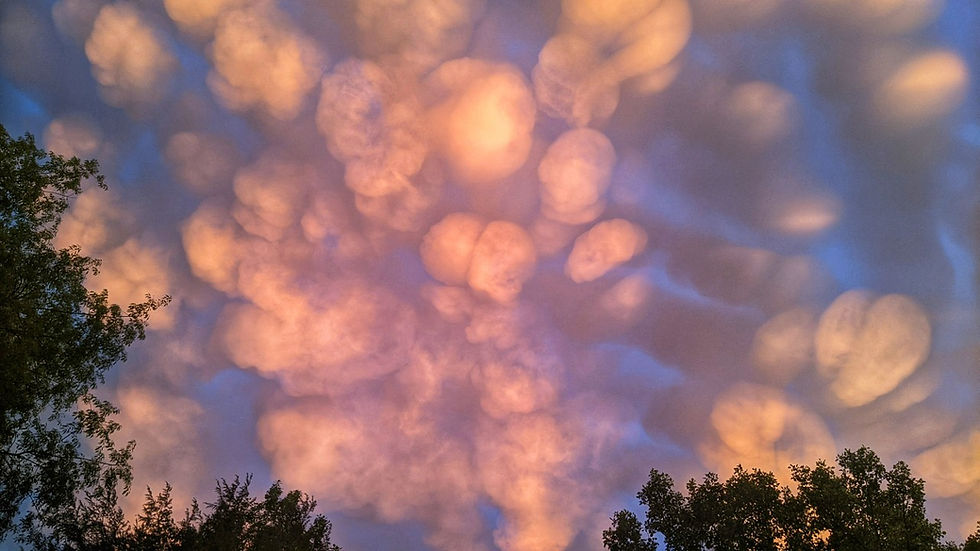 Mammatus Sunset - Eris Pil.jpeg