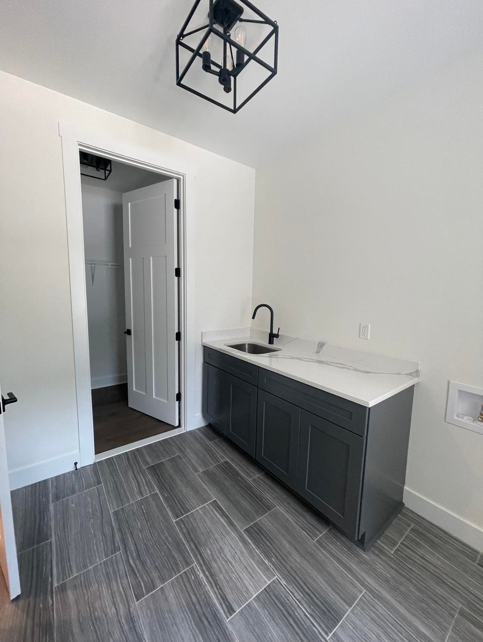 Pinckney Rd Broadstone Homes LLC