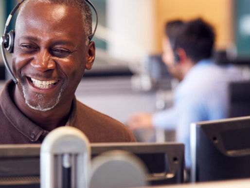 What Are 6 Examples Of Customer Service?