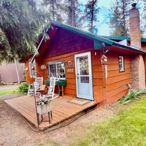 201 Fir Ln | $425,000