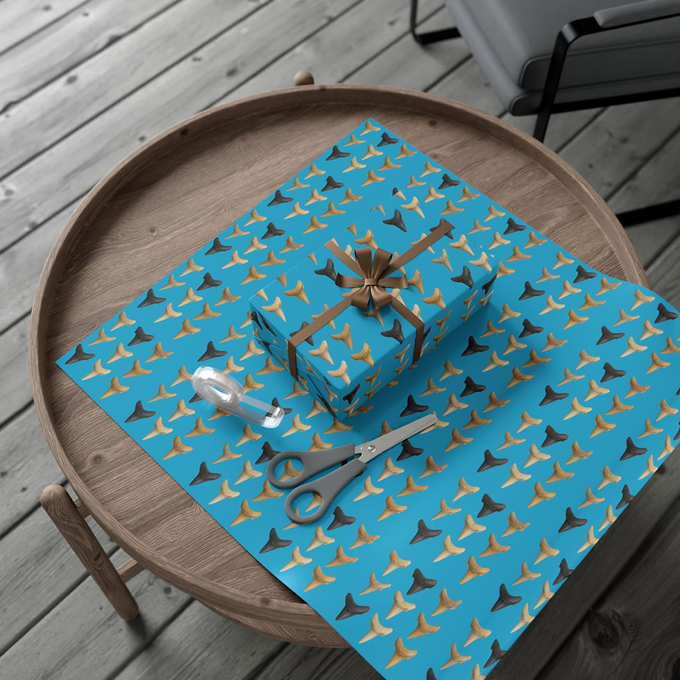 Thumbnail: Gift wrapped with blue paper featuring golden Taguara Americana on a table.