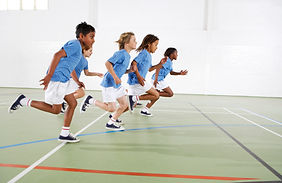 niños corriendo