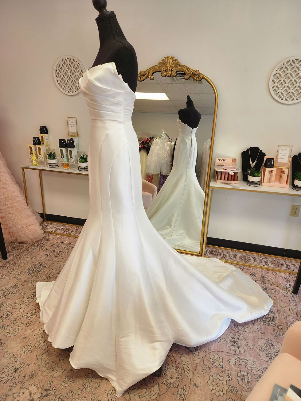 Thumbnail: Christina