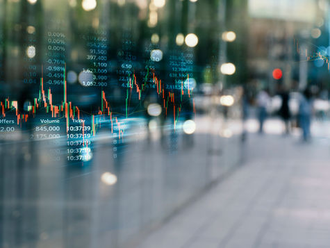 🌍 Market Update: Steady Growth, Rising Caution, and Gold Holding Firm