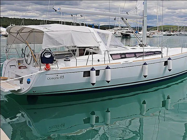 Oceanis 48