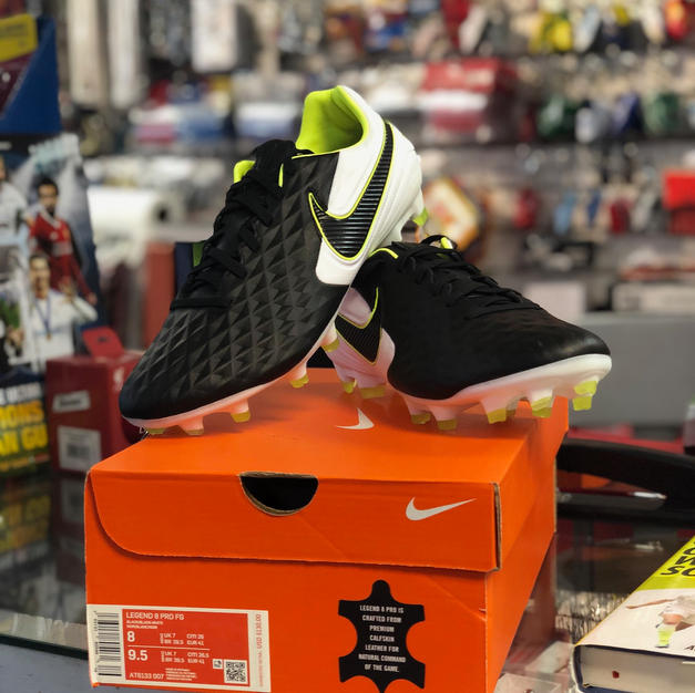 Tiempo Legend PRO FG