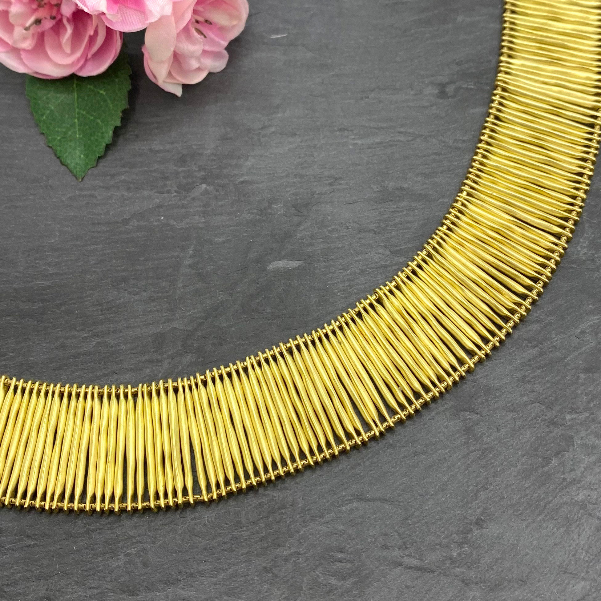 Pre-loved 18ct Yellow Gold Collar style Necklet