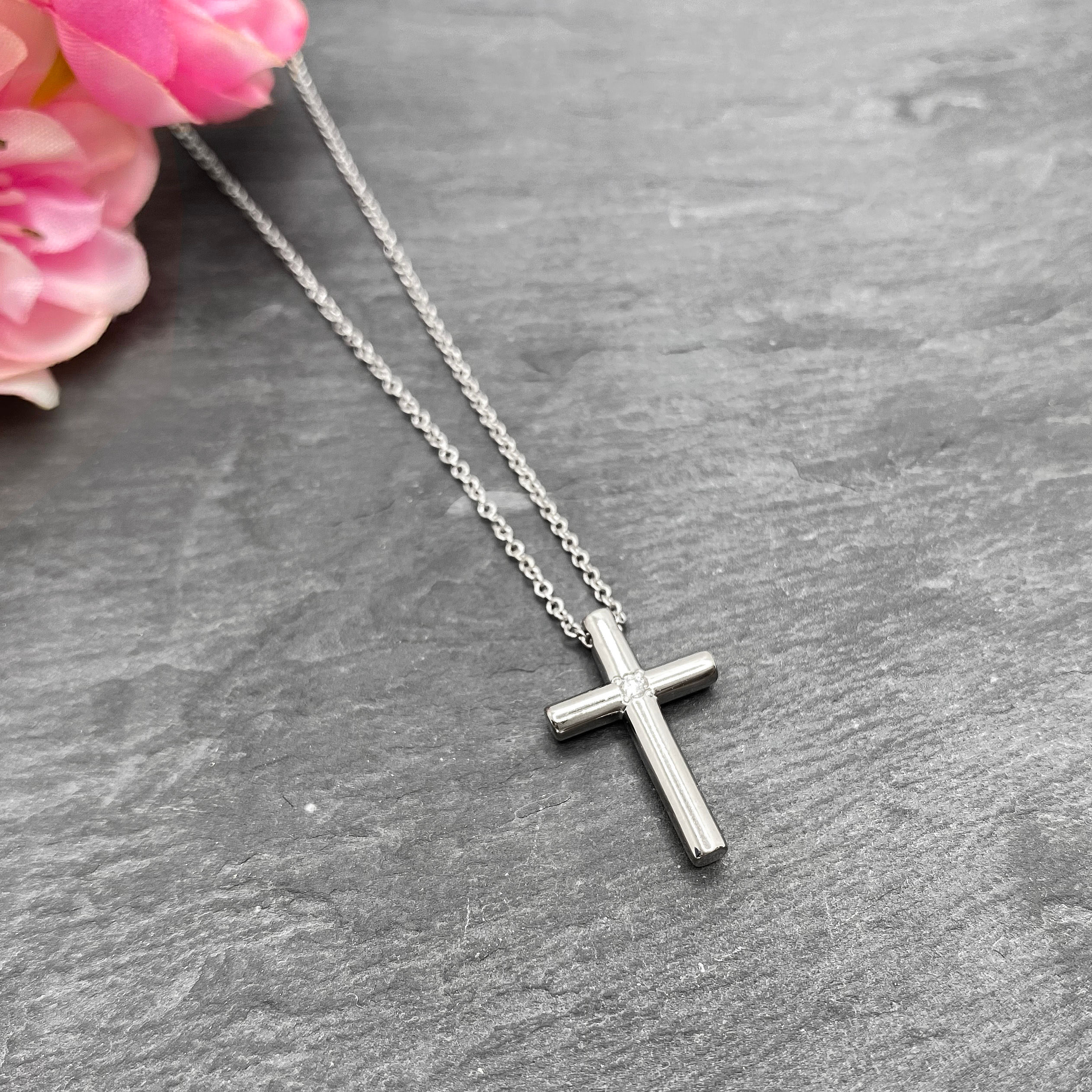 Pre-loved 18ct White Gold Tiffany Diamond set Cross