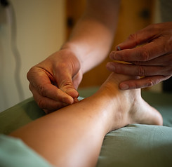 achilles insert needle 2_edited_edited.j