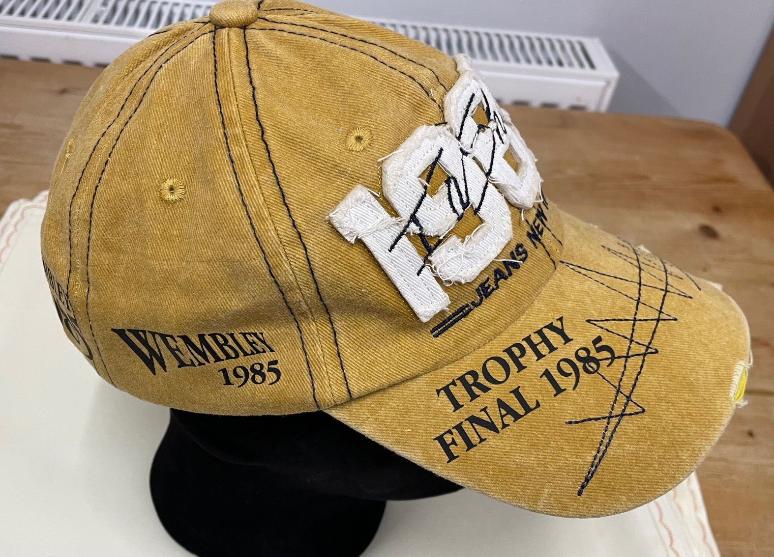 1985 BOSTON UNITED WEMBLEY RETRO CAP