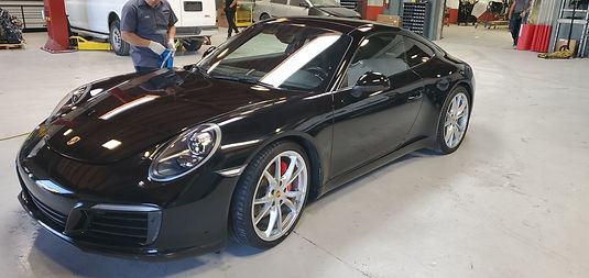 porsche.jpg