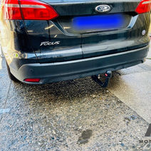 Black ford focus towbar 2.jpeg