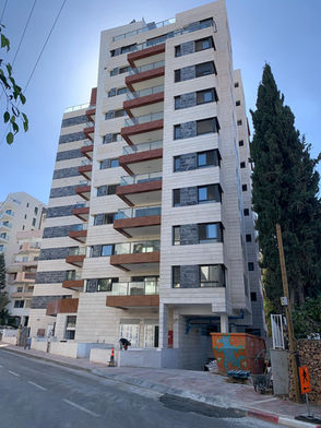 עבודות אינסטלציה ותשתיות בפרויקט בניין מגורים רב-קומות – מראה כללי של המבנה
