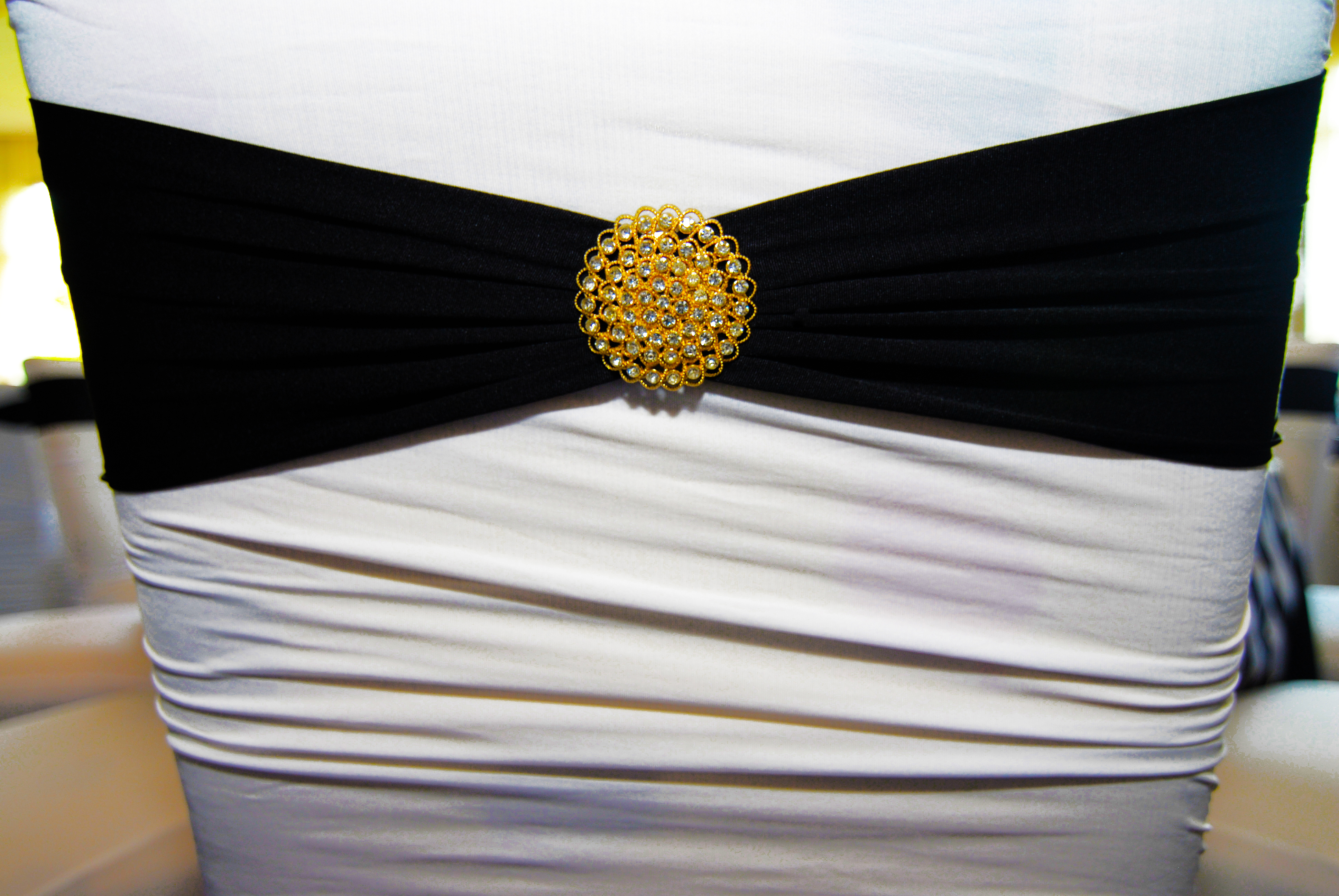 Gold brooch
