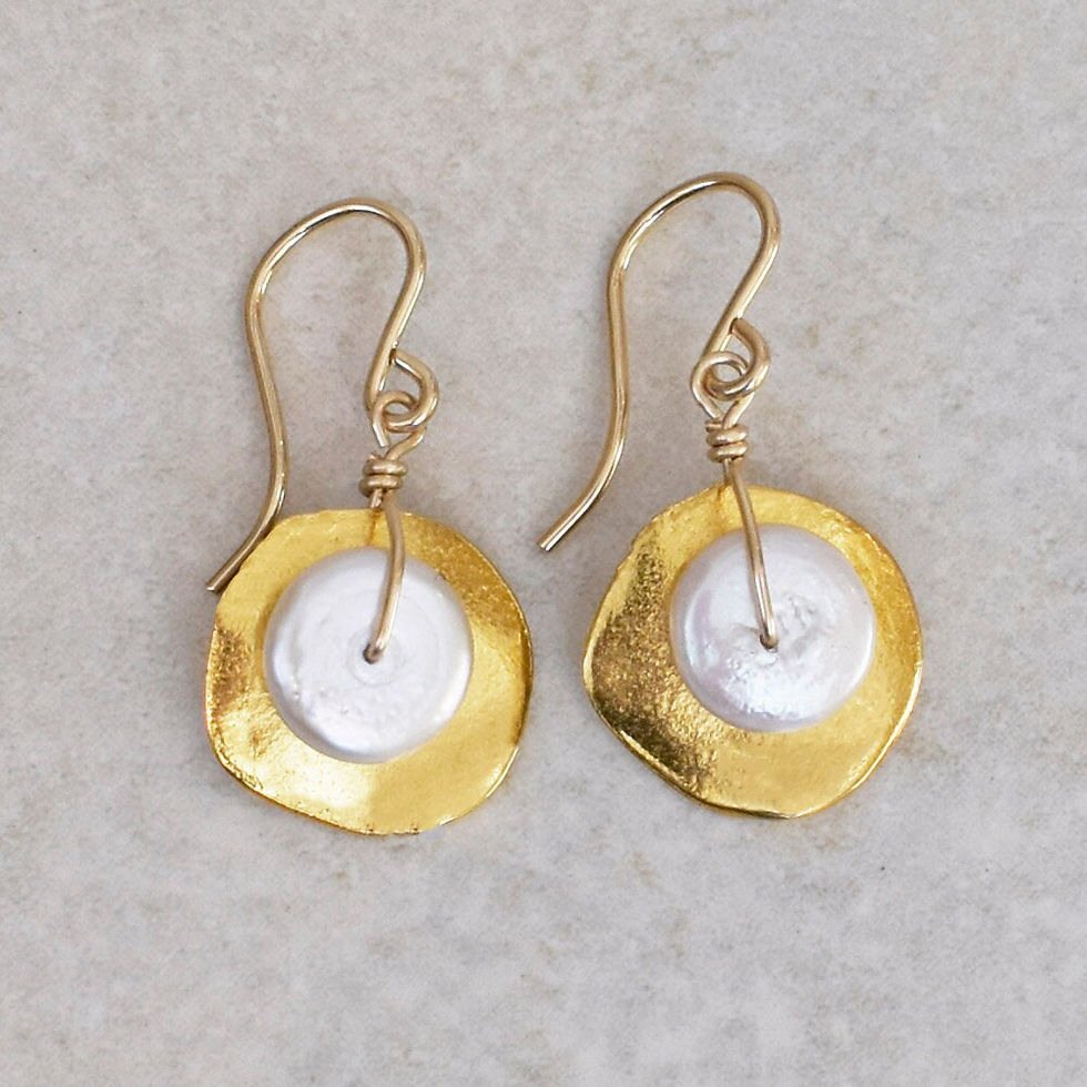 Thumbnail: Gold Cornflake Disc Earrings with White Freshwater Coin Pearls