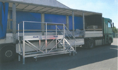 Plate-forme déchargement camions