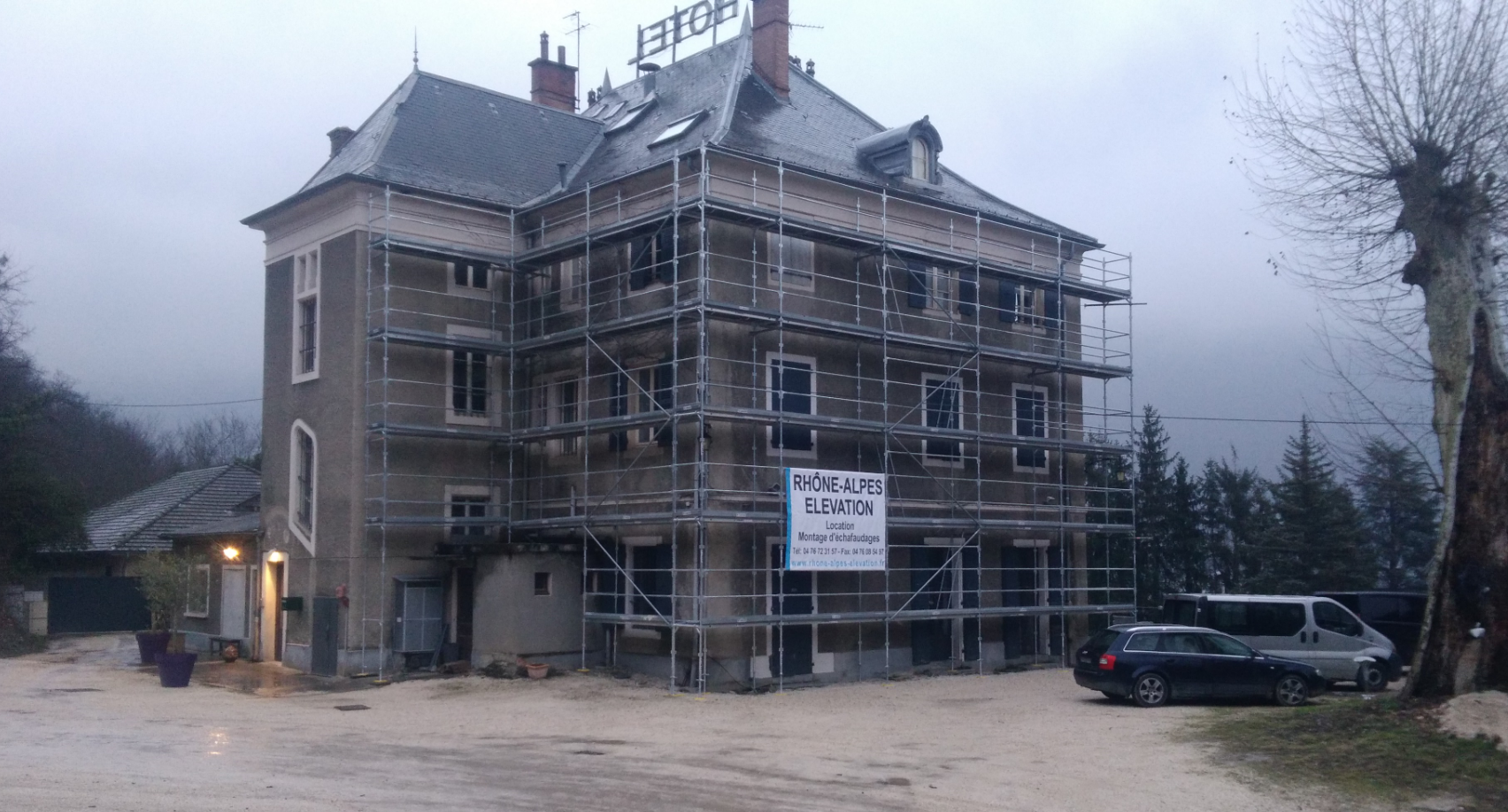 Echafaudage_Château_Renage.png