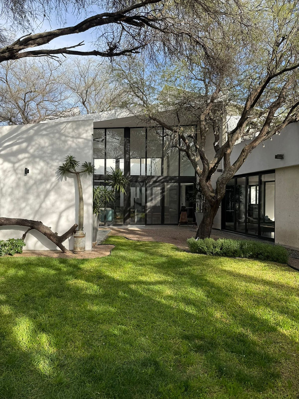 PROYECTOS ÚNICOS EN TERRENOS IRREGULARES