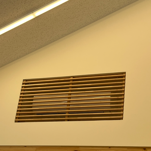 ニッチ内への壁掛けエアコン取付