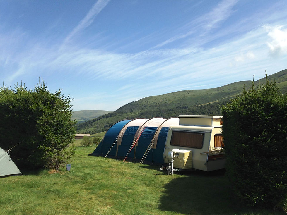 auvergne-camping mont dore-emplacement electricite 16