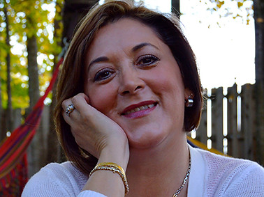 A picture of Dra. Claudia Campos