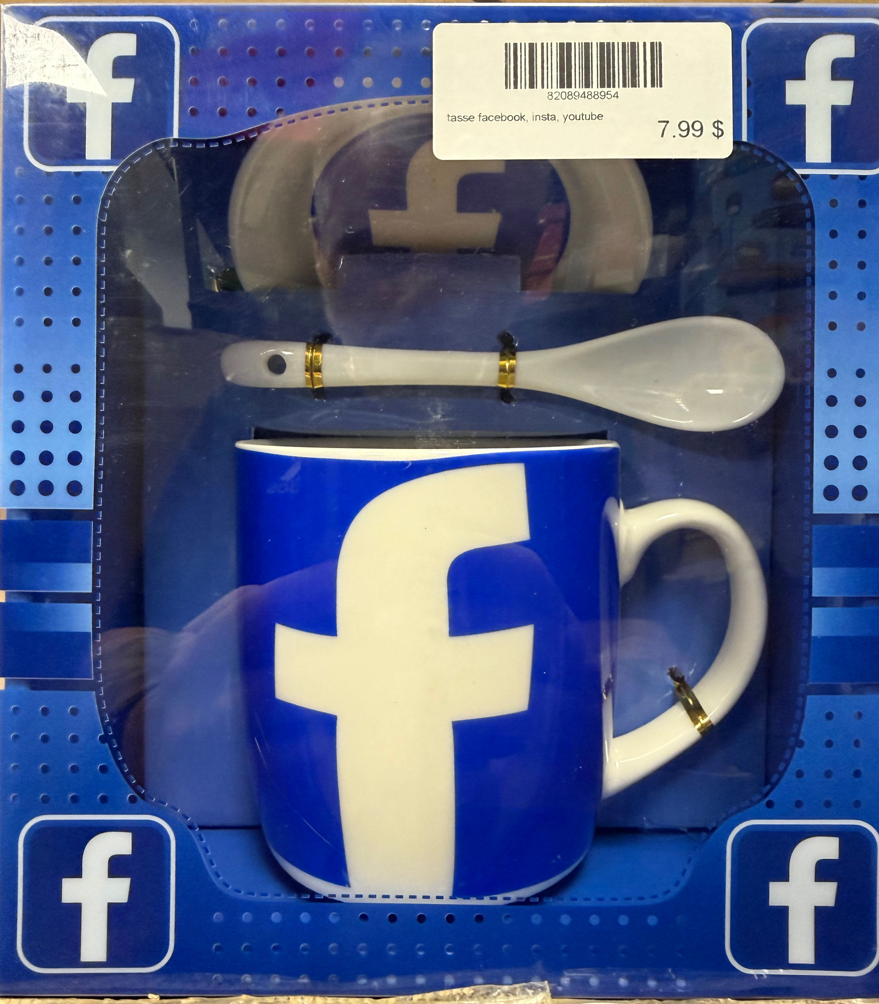 Tasse à café, assiette, cuillère Facebook ou Instagram