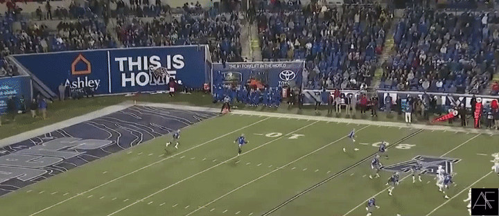 Antonio_Gibson_Play_speed1_3.gif