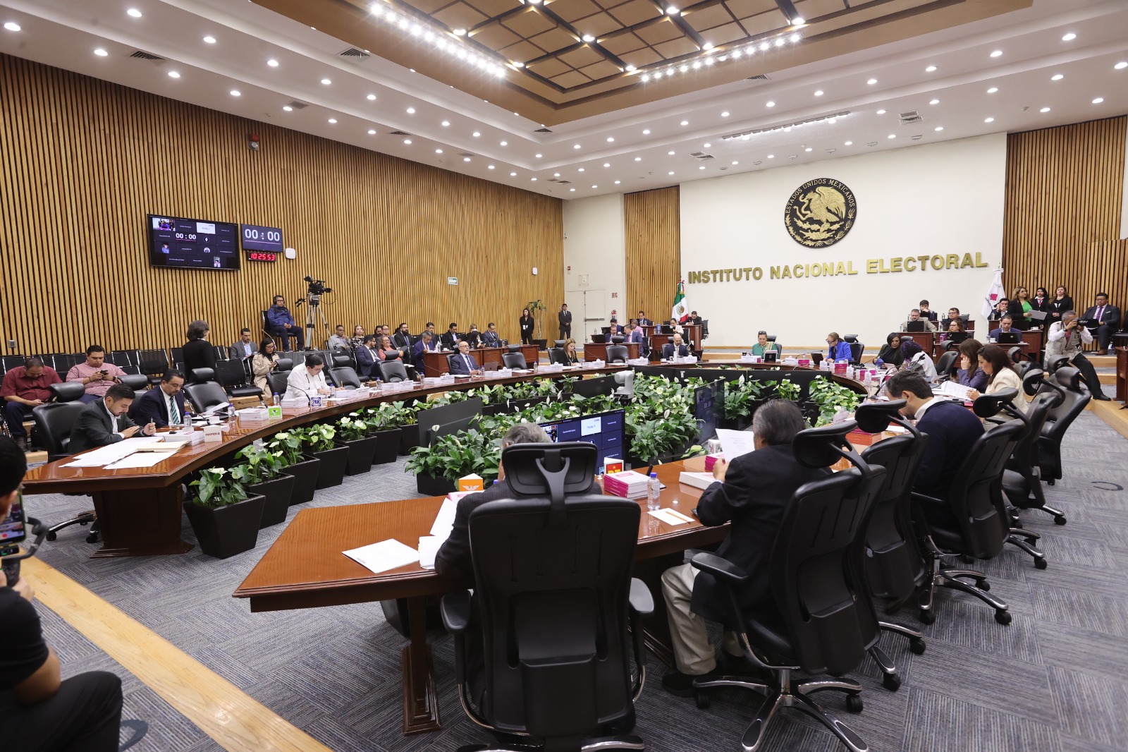 INE exonera a Pío López Obrador en caso de financiamiento irregular
