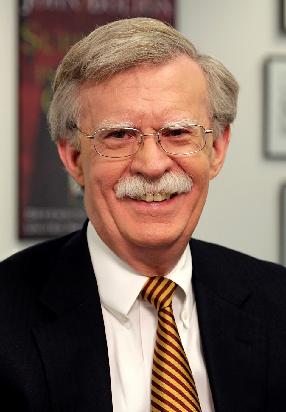 John Bolton se entrega a las autoridades tras acusación federal