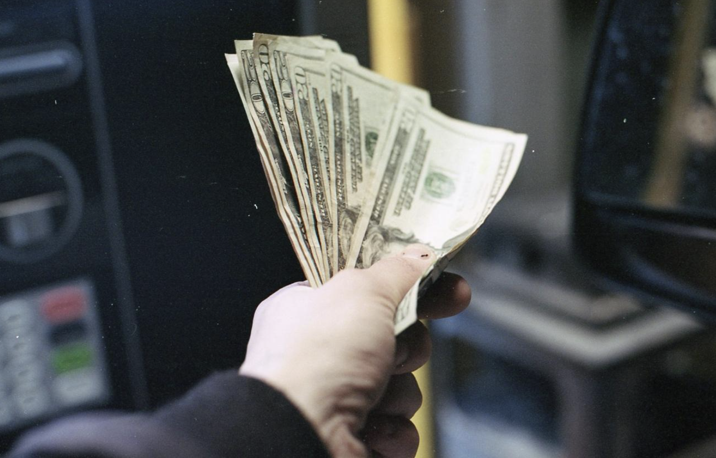 El peso mexicano se fortalece y refuerza el poder adquisitivo de las remesas