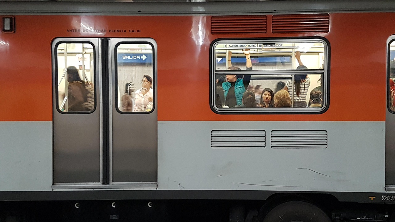 México enfrenta retos en transición a transporte eléctrico