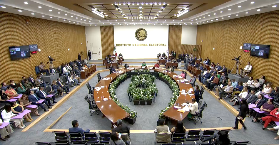 Desbandada en el INE: Casi mil funcionarios solicitan retiro voluntario