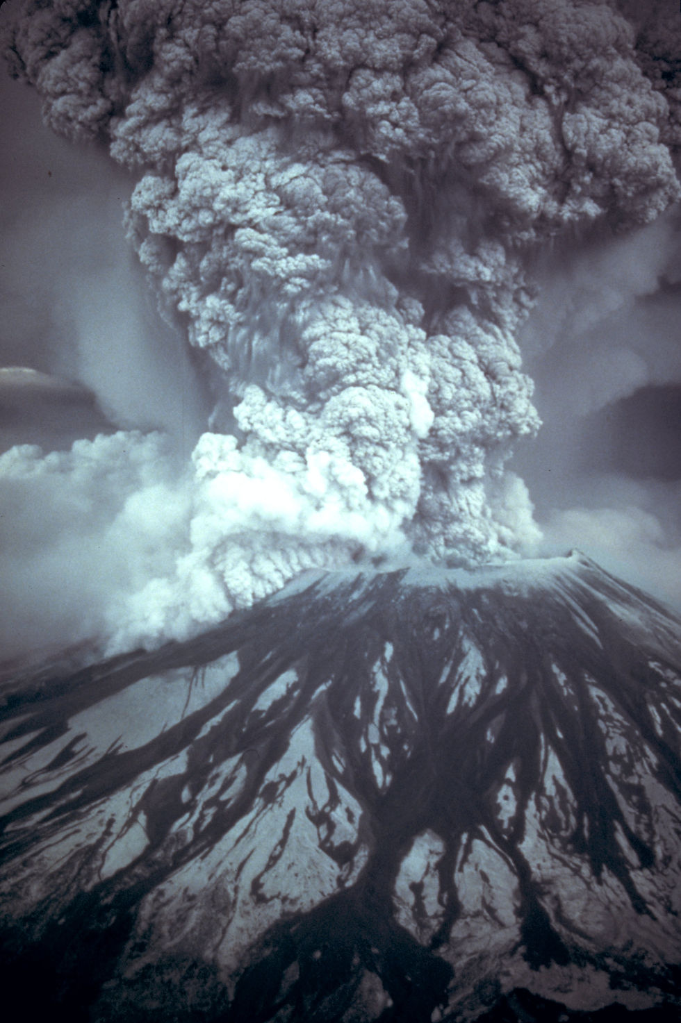 Mpont St Helens eruption in 1980