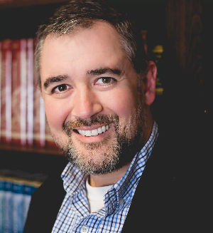 Justin Peters headshot