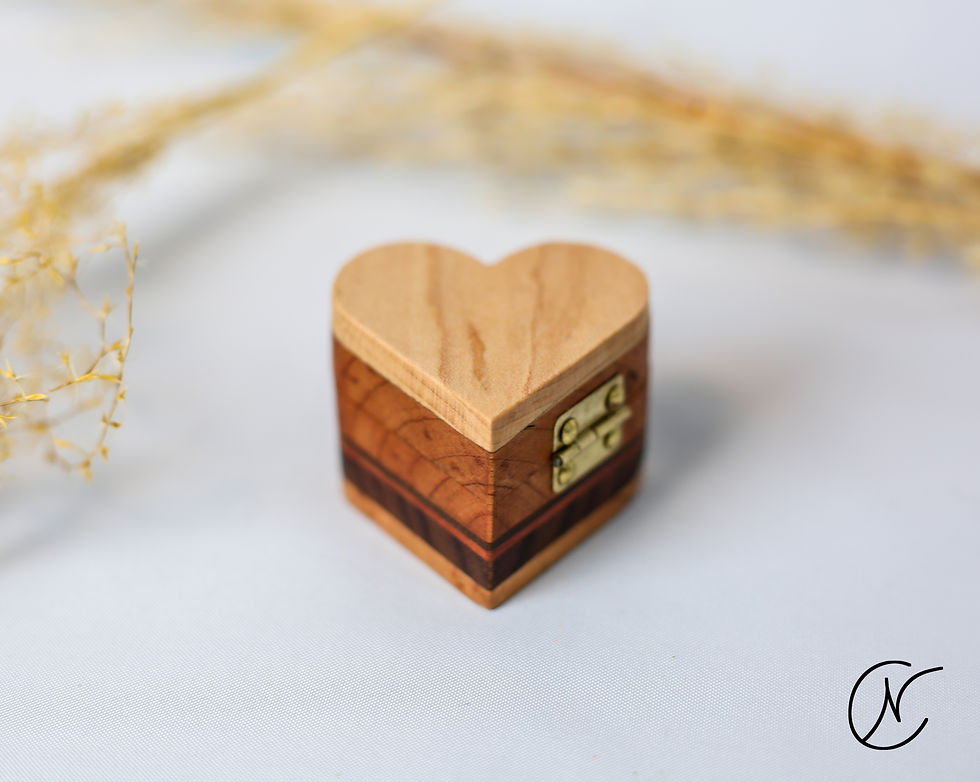 Thumbnail: Mixed Wood Mini Heart Box