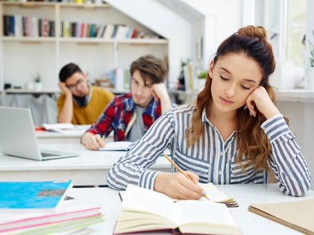 How Solving Past UPSC EPFO Questions Improves Exam Accuracy