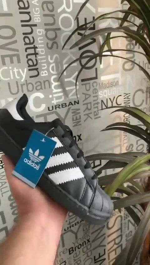 Miniatura: Adidas